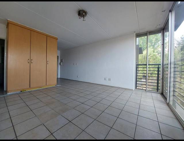 1 BEDROOM PROPERTY TO RENT IN BRAAMFONTEIN WERF